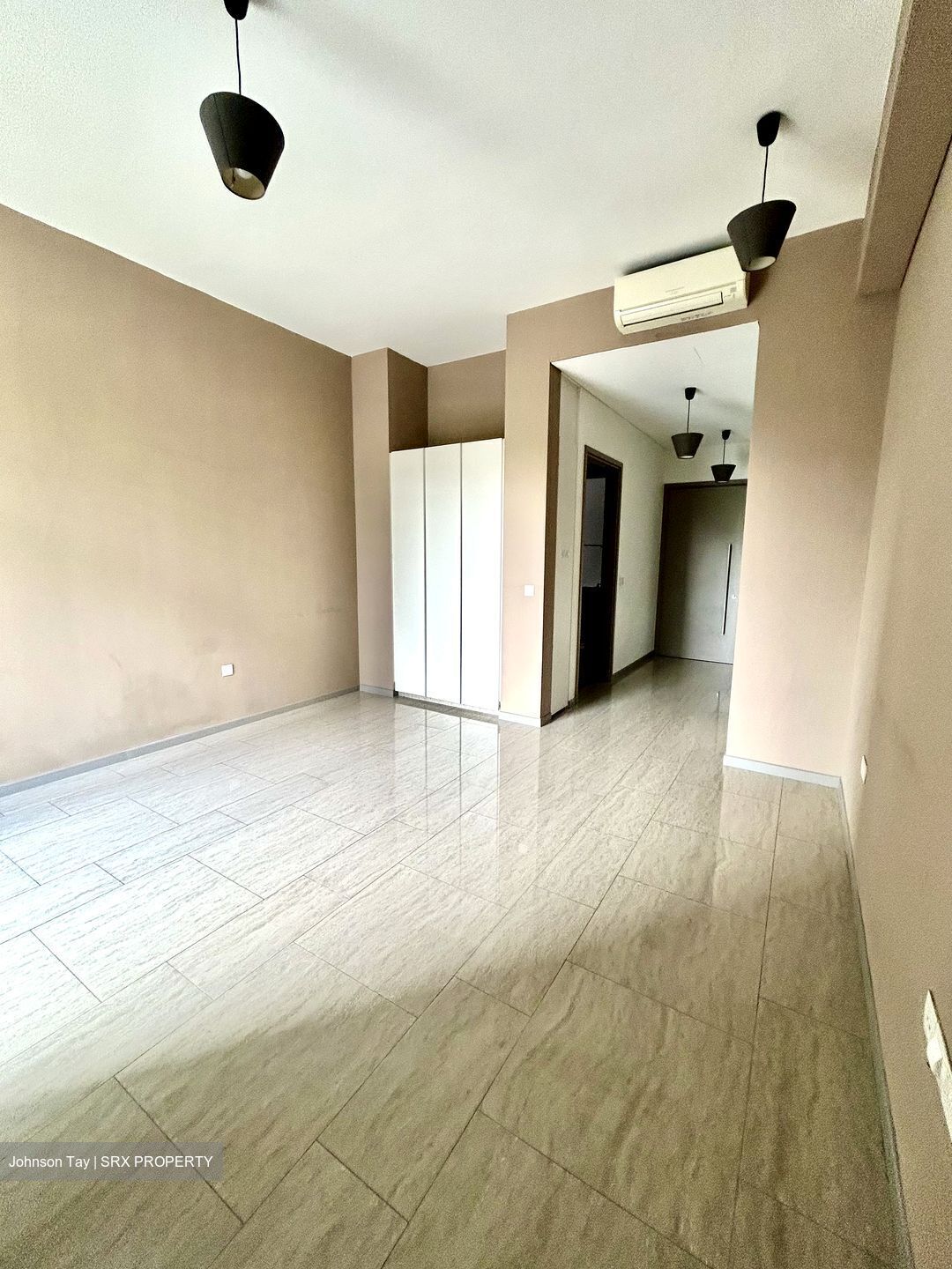 Stratum (D18), Condominium #586055391